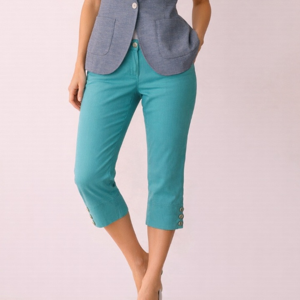 Cotton Connection Woman’s Teal Capris Size 10